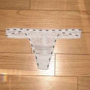 VS PINK Thong